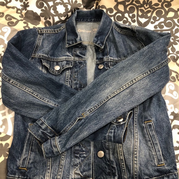 Gap jean jacket - Picture 2 of 4